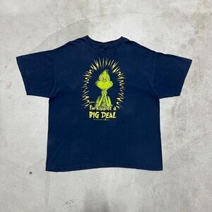 Vintage Grinch graphic t-shirt